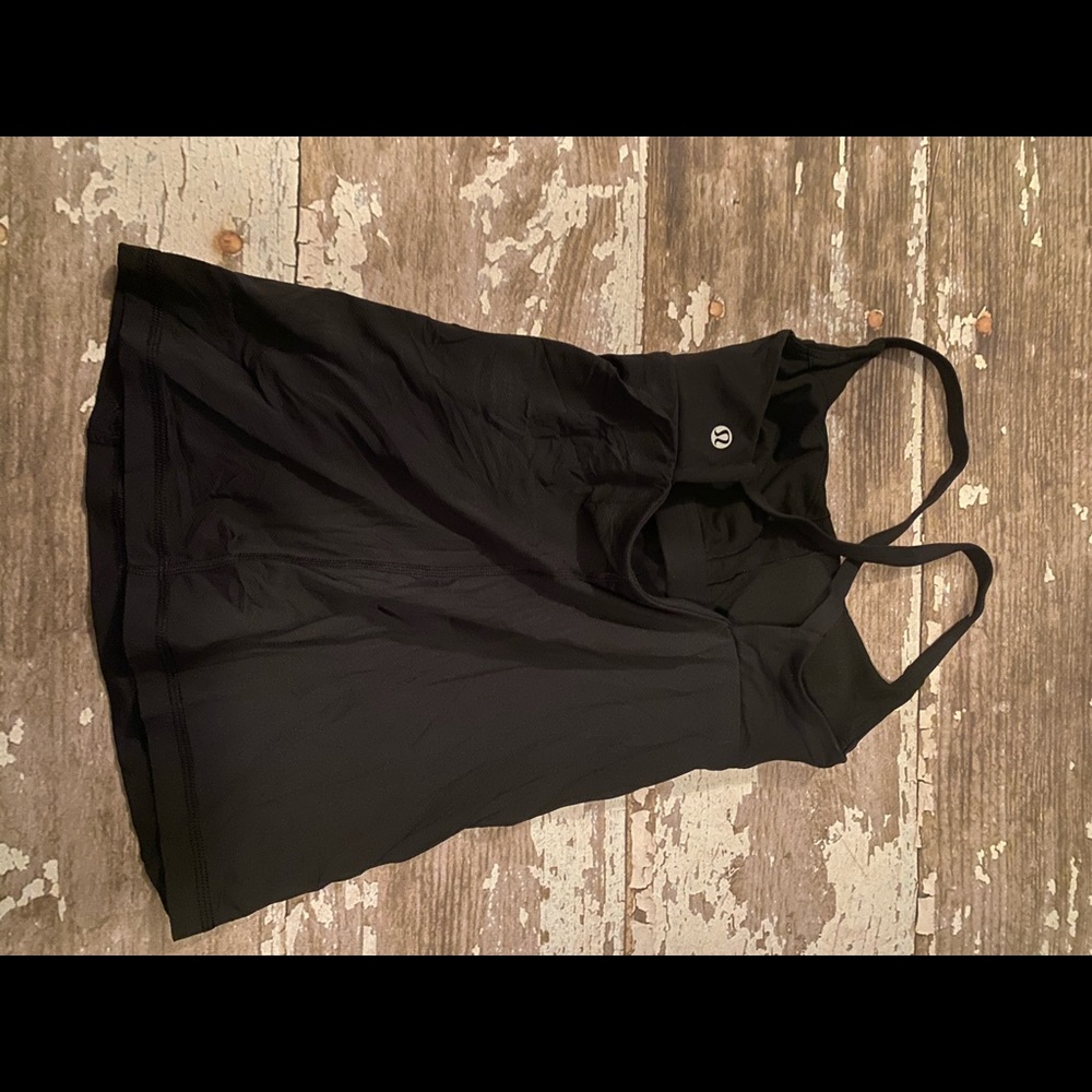 Lululemon tank